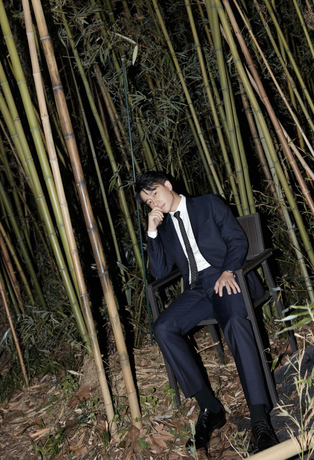 看过黄轩的西装造型，才知道什么是“霸总本霸”，禁欲又绅士