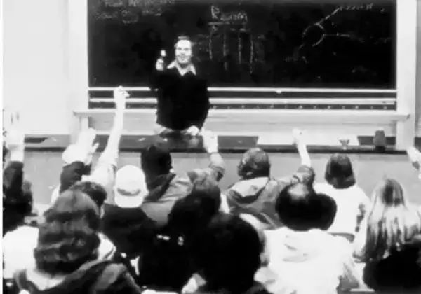 这个宇宙级*子骗**骗过了全世界,最终却败给了爱情!