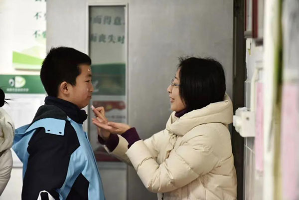 爱成都迎大运文明观赛,爱成都迎大运校运会