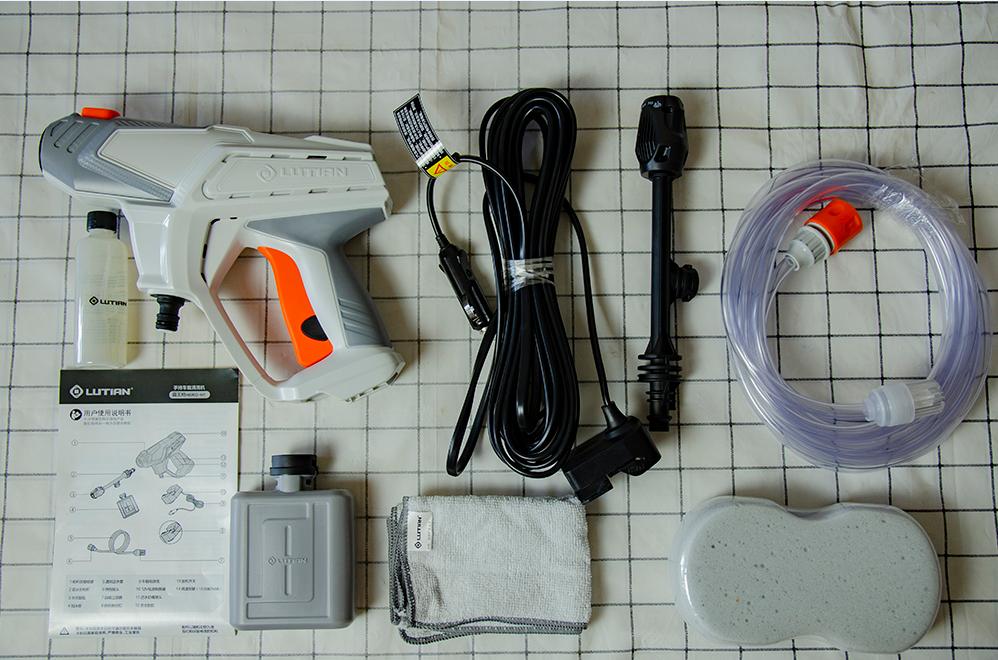 一桶水洗车伤车漆吗,绿田洗车机洗车步骤