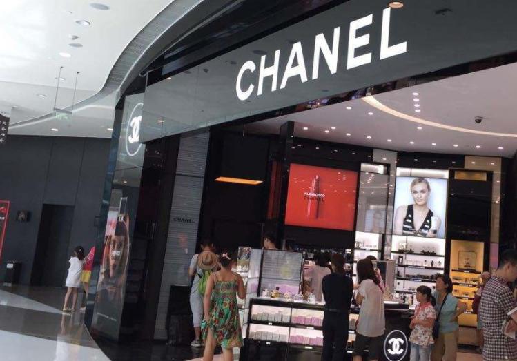 海南免税店销售员待遇,海南免税店每天销售1亿元