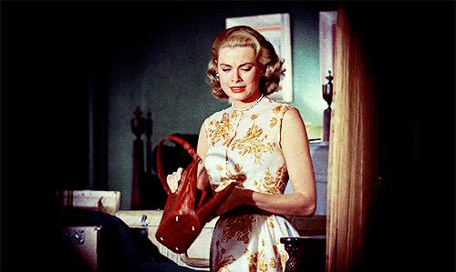 男友说爱我却不肯结婚,男朋友口口声声说爱我却不喜欢我