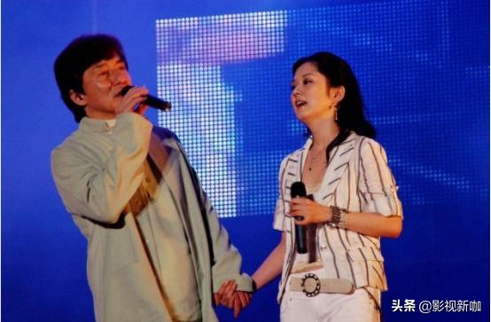 43岁张娜拉近照被曝上热门,38岁张娜拉回中国了吗