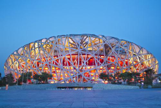 北京奥运会创造了多少世界纪录,2008北京奥运会鸟巢多少钱建成