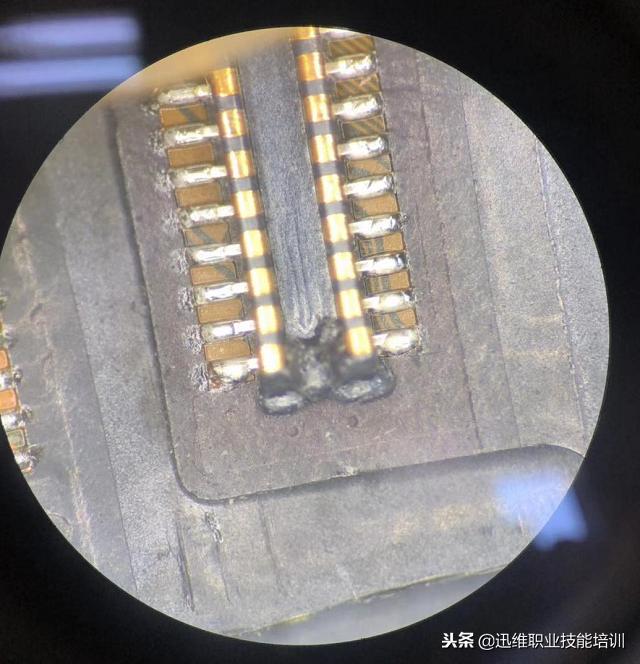 iphone6换电池后闪屏怎么回事,iphone6换完电池闪屏不开机