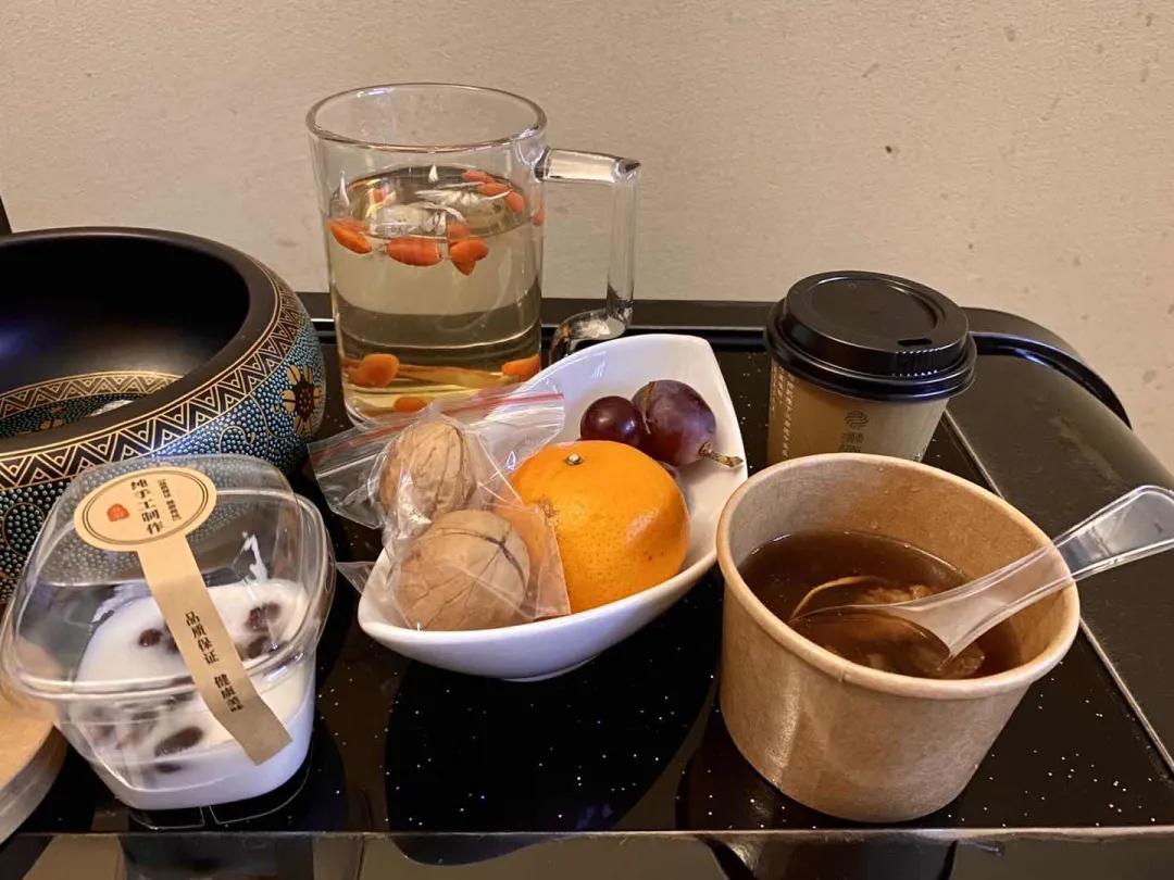 去长沙必去茶颜悦色,来长沙打卡茶颜悦色的朋友圈文案