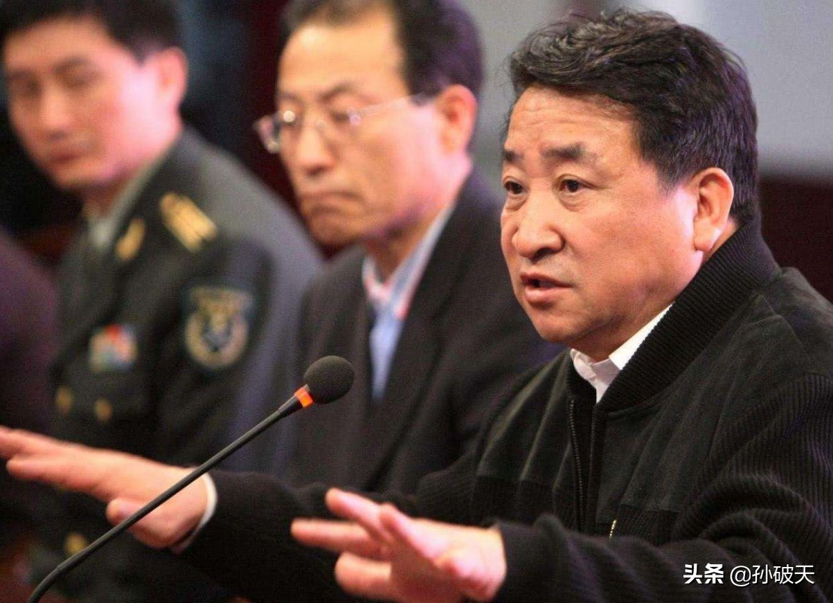 冯巩郭德纲姜昆,冯巩与姜昆在相声界的辈分