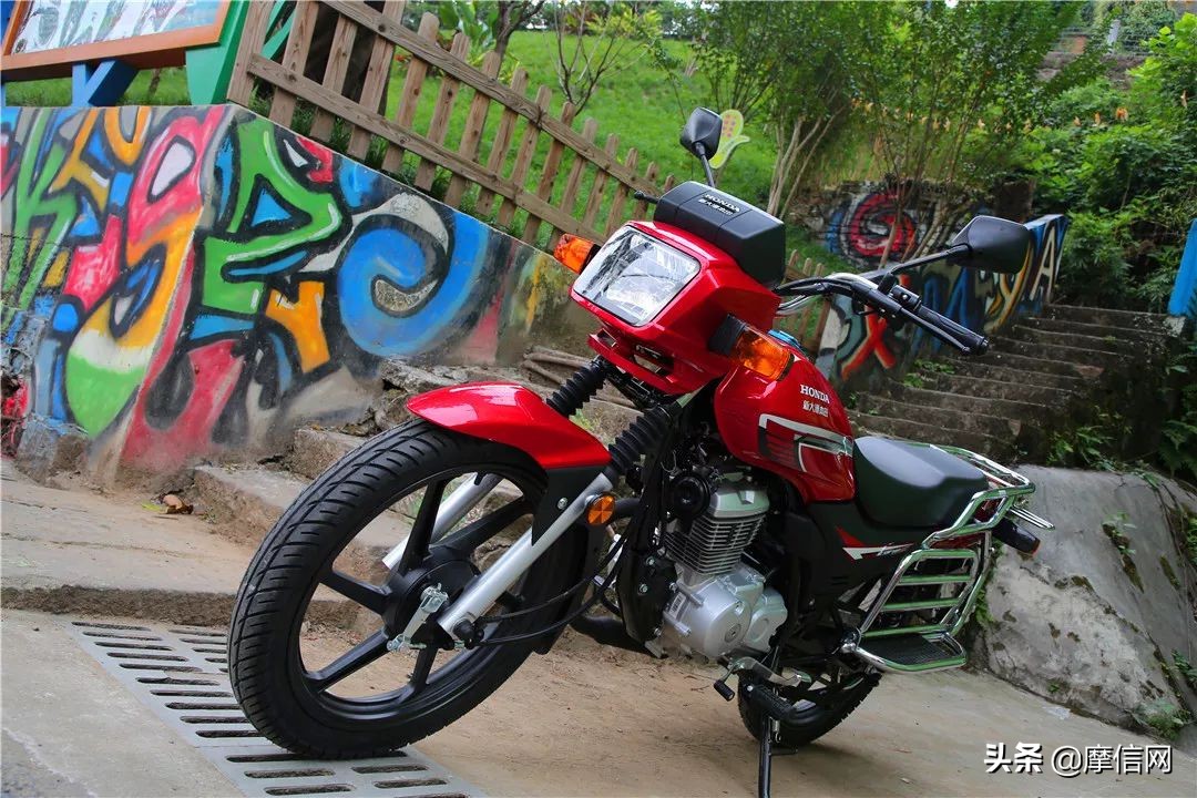 新大洲本田战飚评测,新大洲本田战龙试驾