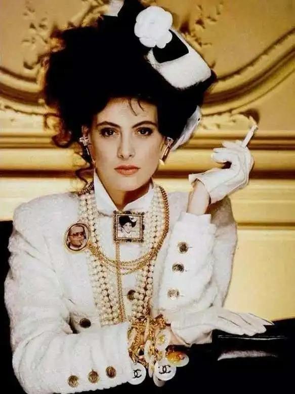 VintageChanel中古琉璃饰品,中古香奈儿双c项链