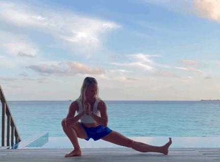 人老腿先衰锻炼方法,经络瑜伽每天必练10个动作中老年