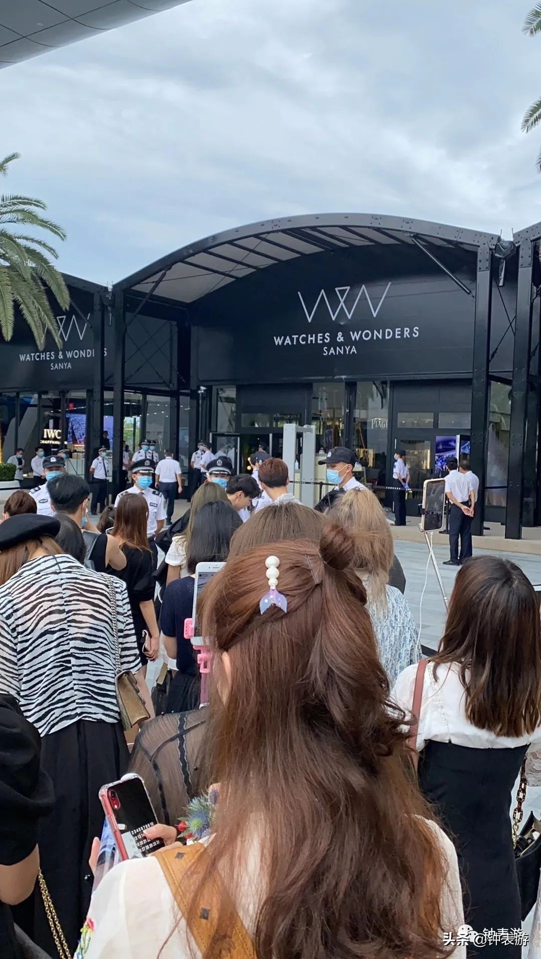 一万多在三亚免税店买什么样的表,三亚免税城买包划算吗