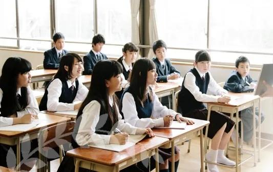 深圳最美校服写真,深圳中新中学校服