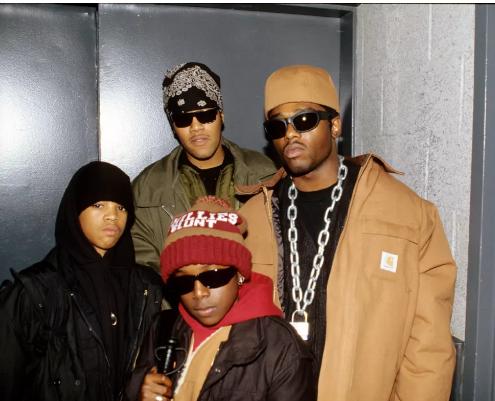 冬季奶黄色羽绒服穿搭,潮人怎样穿衣服