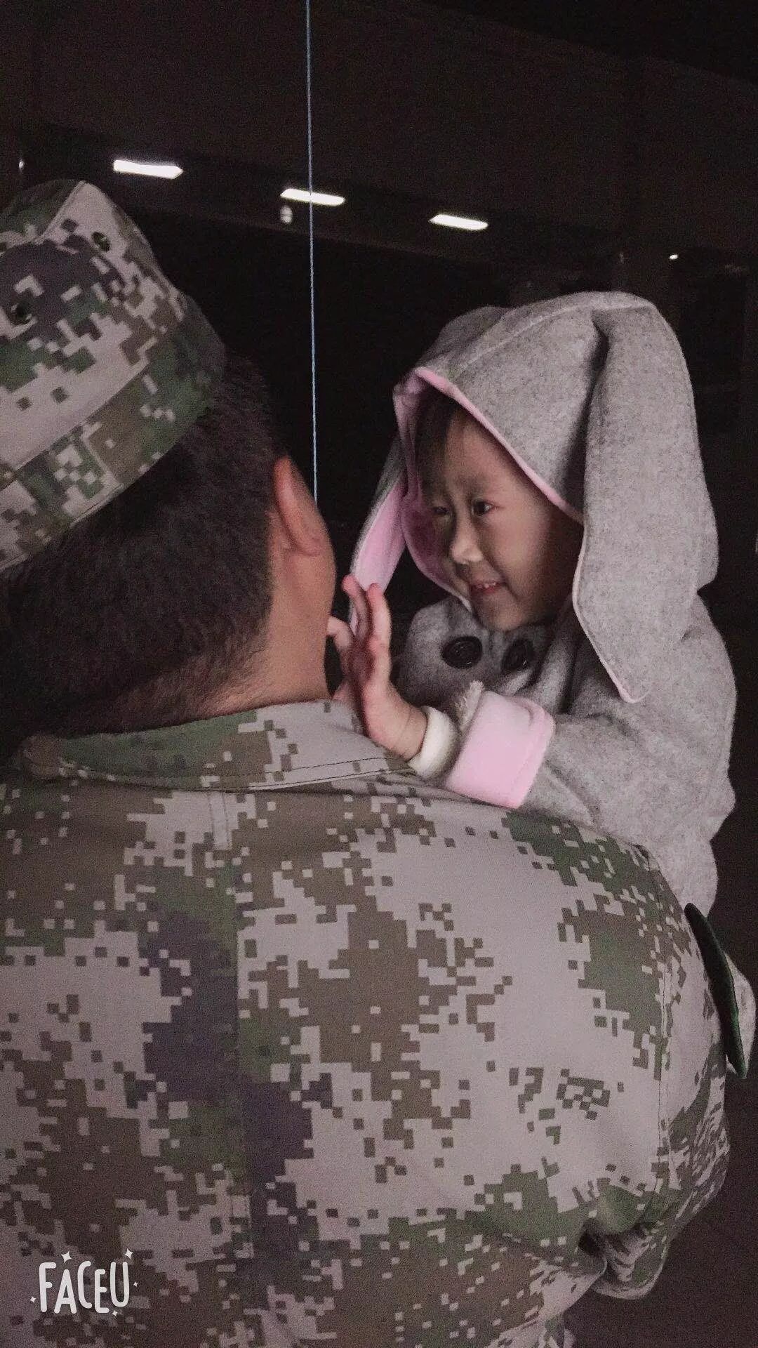 一个曾经军嫂的现实遭遇,军嫂最艰难的瞬间