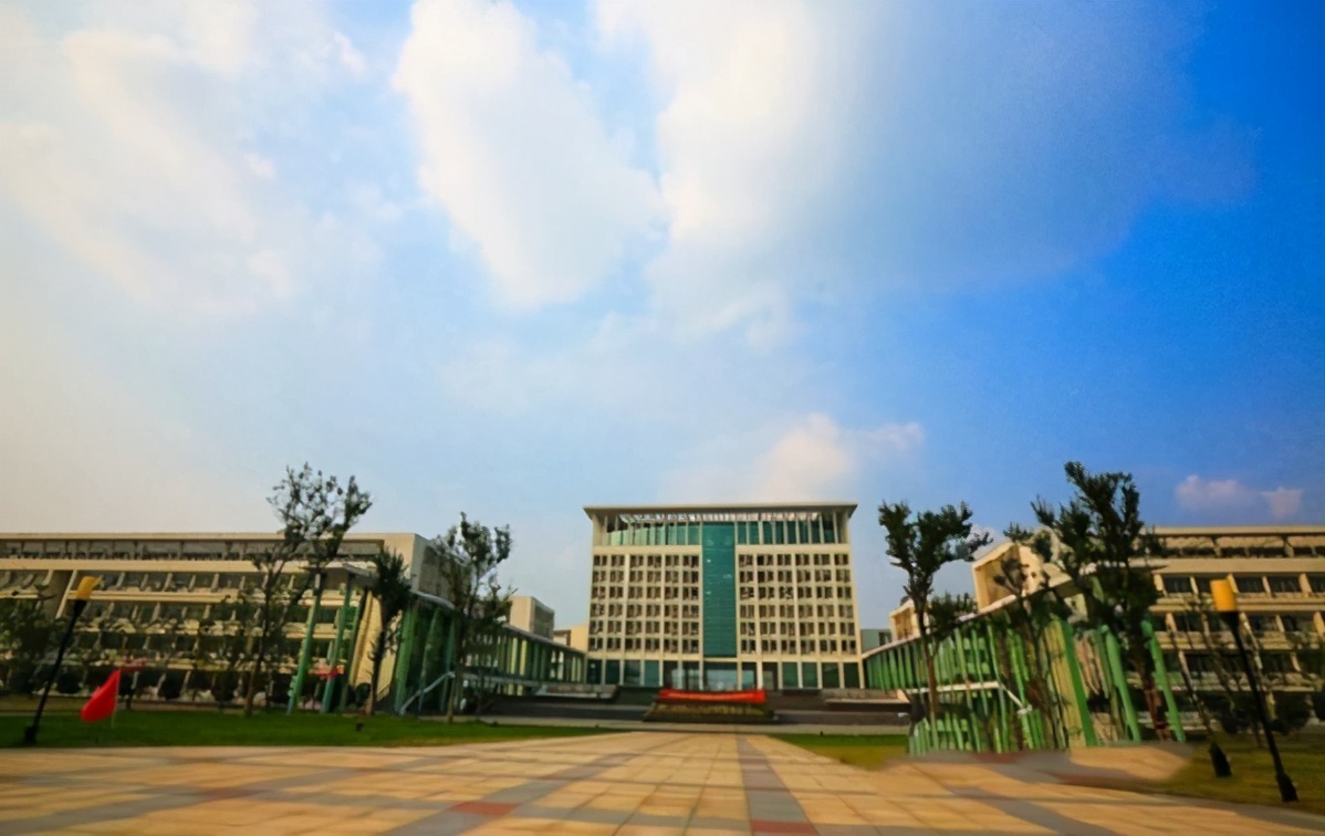 安徽这2所学院拟改名为“大学”，学生有些着急，想拿到新毕业证