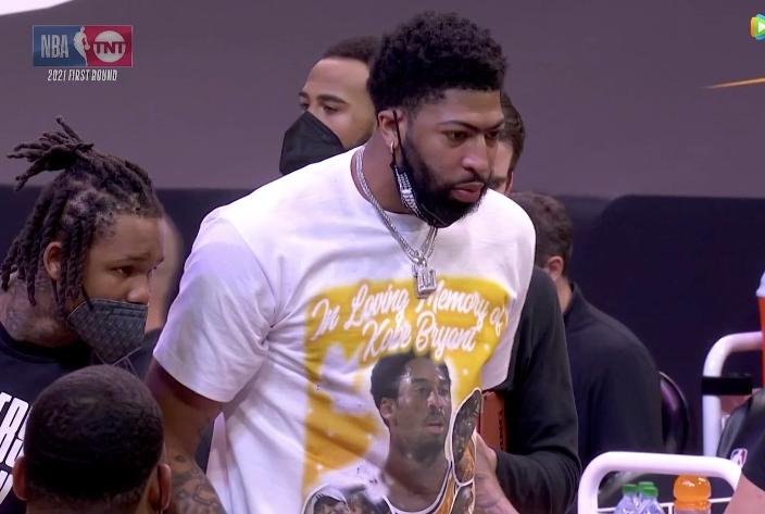 詹姆斯建议全联盟退役23号球衣,詹姆斯穿回6号浓眉为什么还穿3号