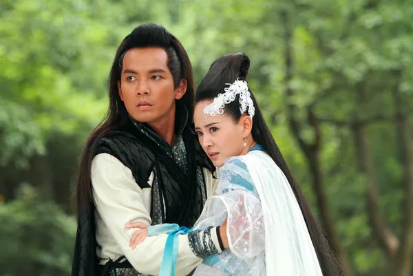 八年后再次重逢知乎结局,天涯明月刀傅红雪知道明月心瞎了