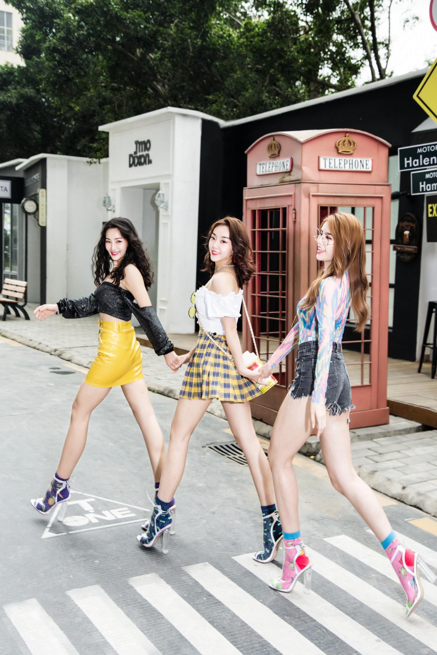 cba第四轮广东新疆啦啦队表演,cba惊艳啦啦队