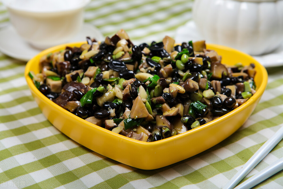 塘鲺煲黑豆营养,食物红豆黑豆汤的功效