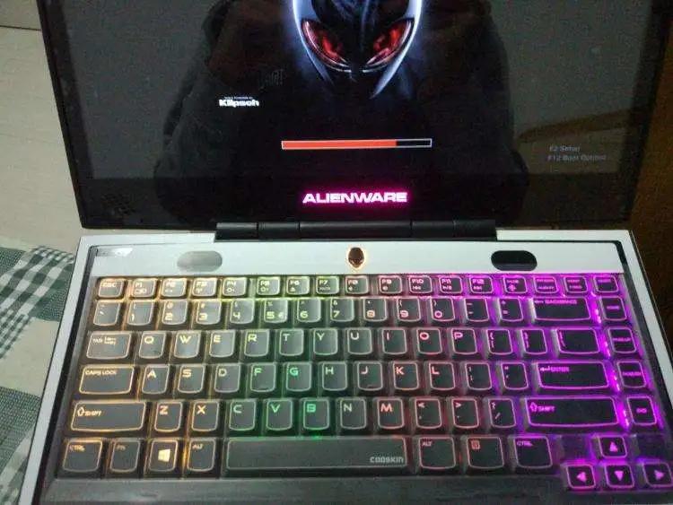 外星人笔记本8000左右怎么选择,比外星人更贵的笔记本