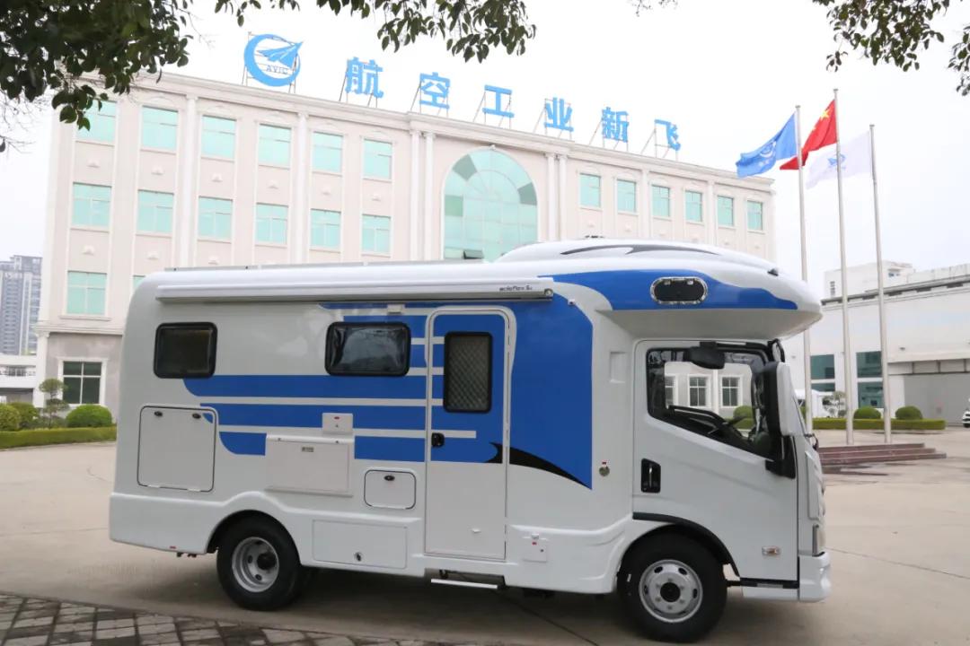 新飞上汽跃进h300旗舰房车多少钱,新飞轻卡房车最新款