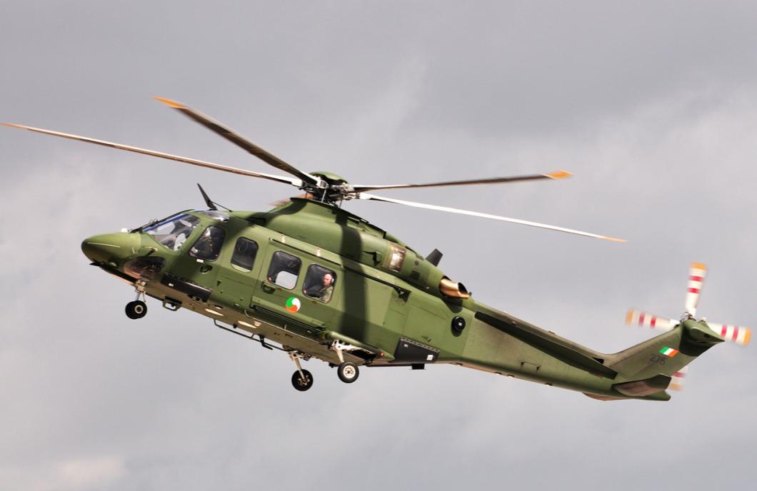 ah-6小鸟轻型直升机,武装型直11轻型直升机