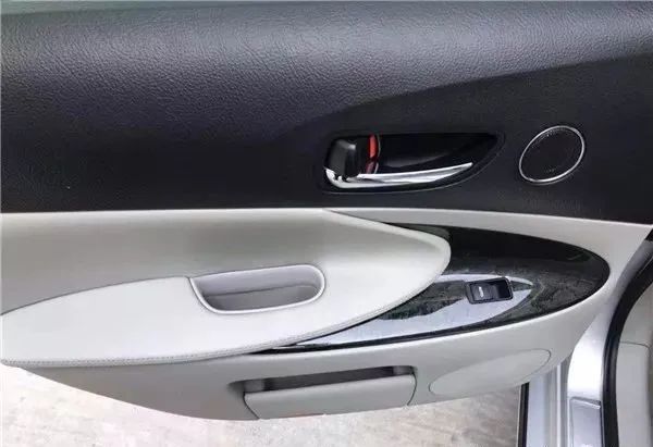 有哪些性能出众的豪车推荐,好车推荐10万雷克萨斯