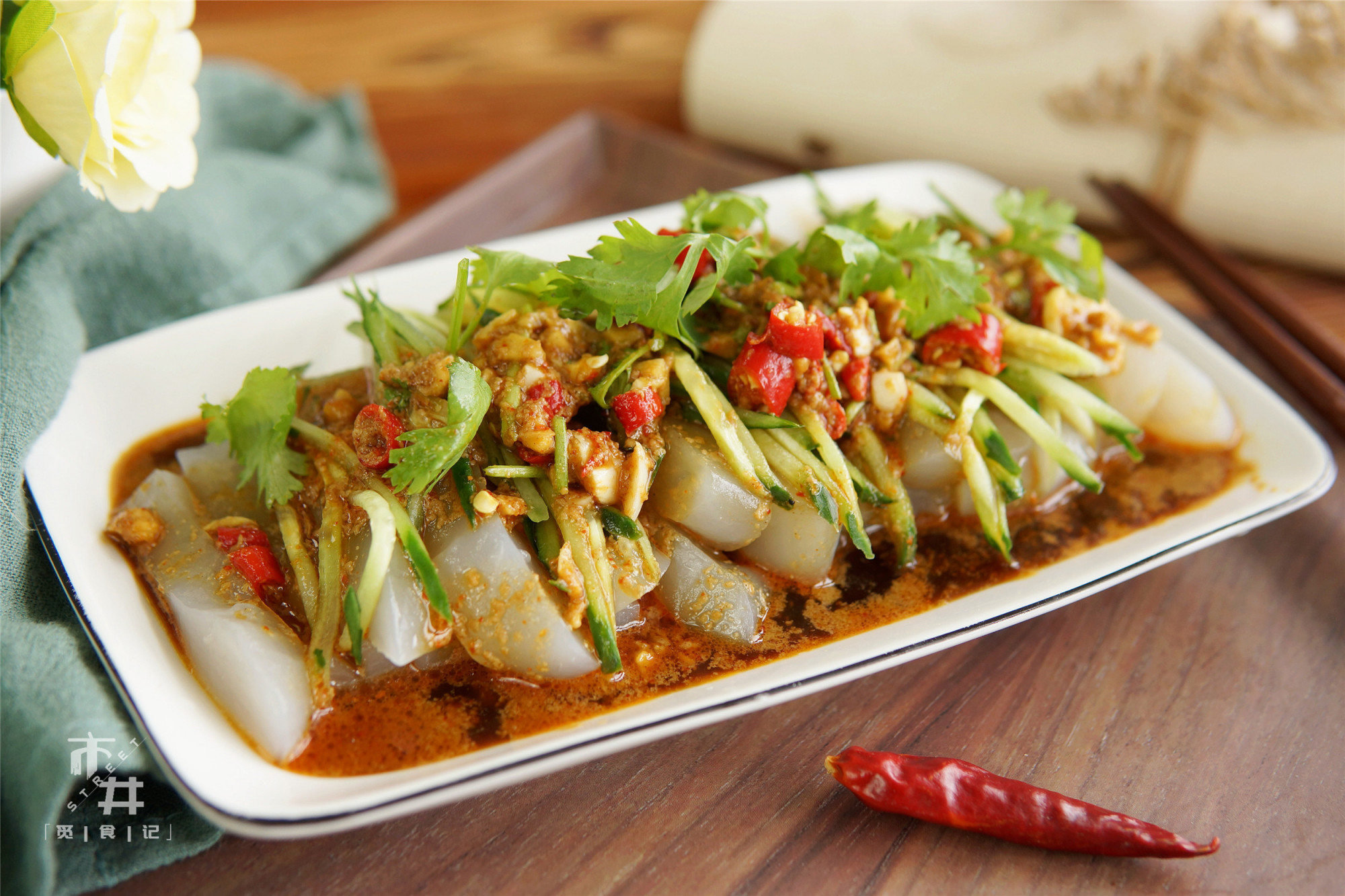 这菜仅需1种食材就能做,红薯淀粉做出的美食