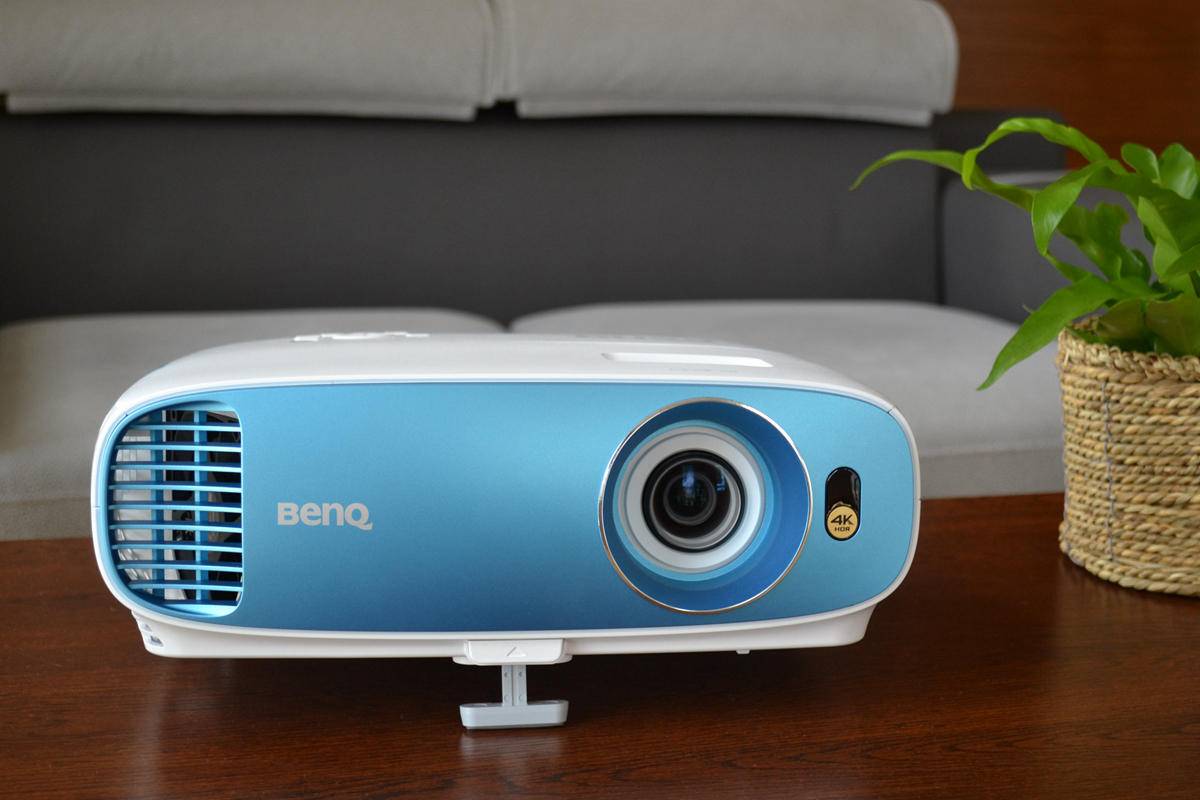 明基tk800m和w1700,明基投影仪tk800m对比w2700