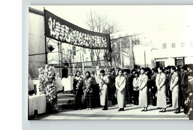 传统建材市场转型方向分析,未来三年建材市场将如何发展