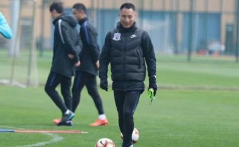 申花老熟人为何哽咽？