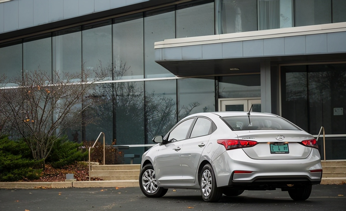 雅绅特2011款评测,现代雅绅特二手车油耗测试