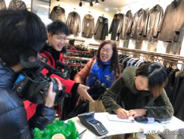 再冷也抵挡不住热情,再冷也抵挡不住大家的热情