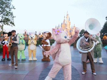 迪士尼狐狸精,迪士尼赚到的钱给了谁