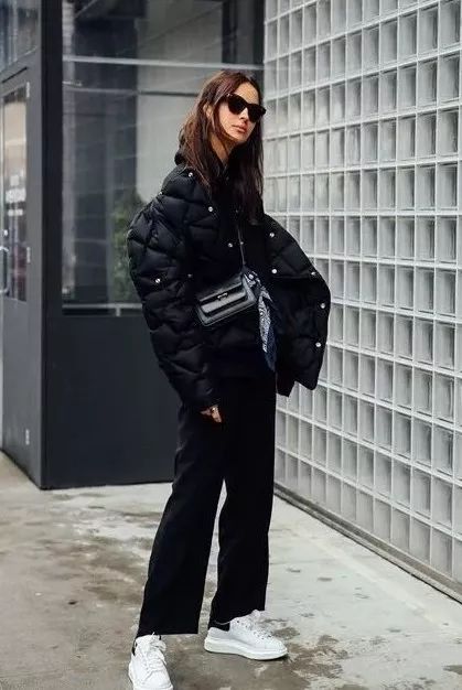 羽绒服太肥大太臃肿了怎么办,羽绒服穿肥点好还是瘦点好看