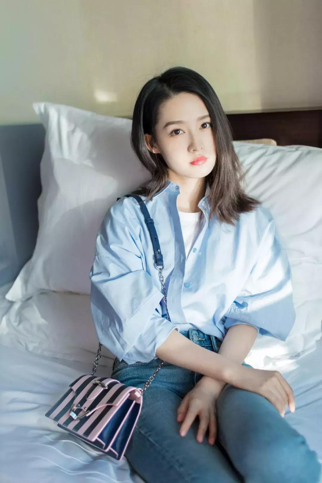 1000左右的包包品牌推荐,1000块钱能买什么大牌的包