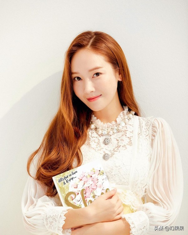 早上头发睡扁了怎么快速修复,睡醒头发变直的方法