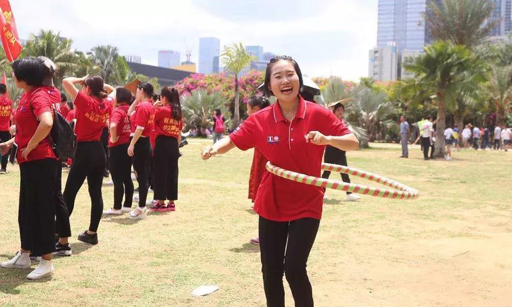 巨邦清明献花丨人间四月无心芳菲，上山看总设计师改革大步豪迈