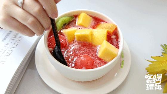 夏天必做必吃的美食冰镇西瓜,夏天最适合吃的西瓜美食