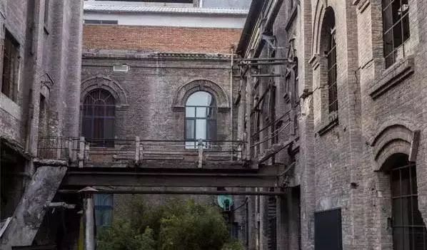 启新1889老而不衰，旧物的工业风时尚正流行