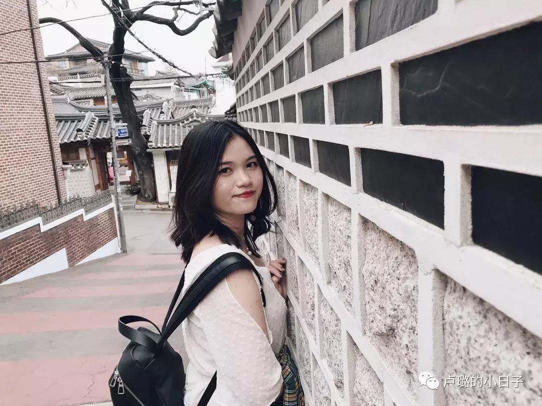 短期旅行必备化妆包是什么,出门手提袋便携女时尚化妆包