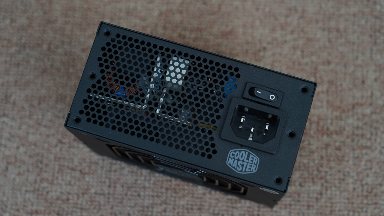 哪个机箱可以装3槽显卡,什么样的显卡适合装itx主机