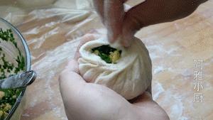 不揉面就能做出薄皮大馅的馅饼,馅饼的面怎么样不粘手