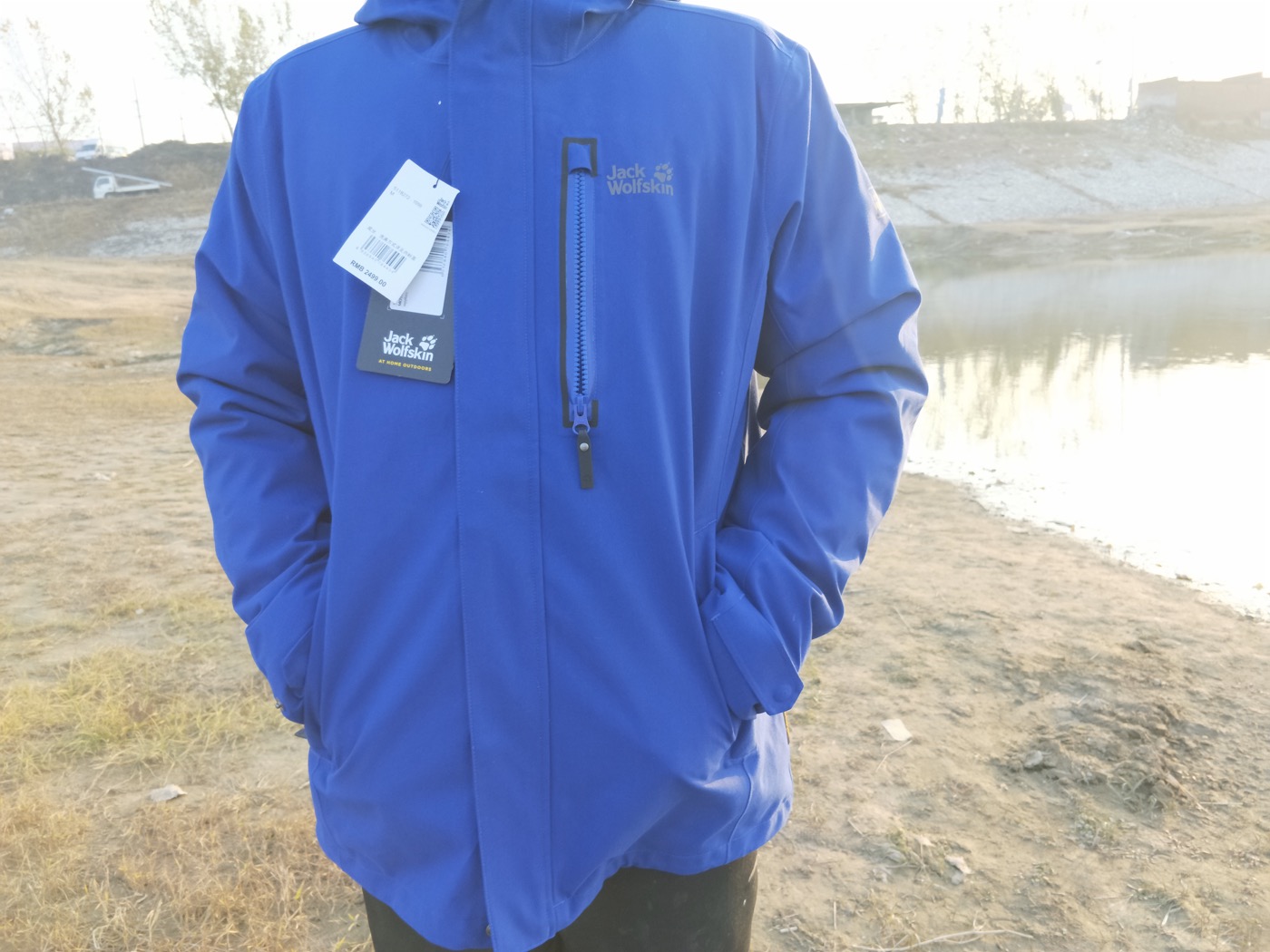 狼爪登雪山冲锋衣推荐,男士登山冲锋衣狼爪