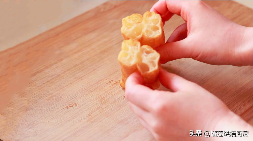 家用油条的做法和配方酥脆蓬松,如何炸制酥脆空心好油条