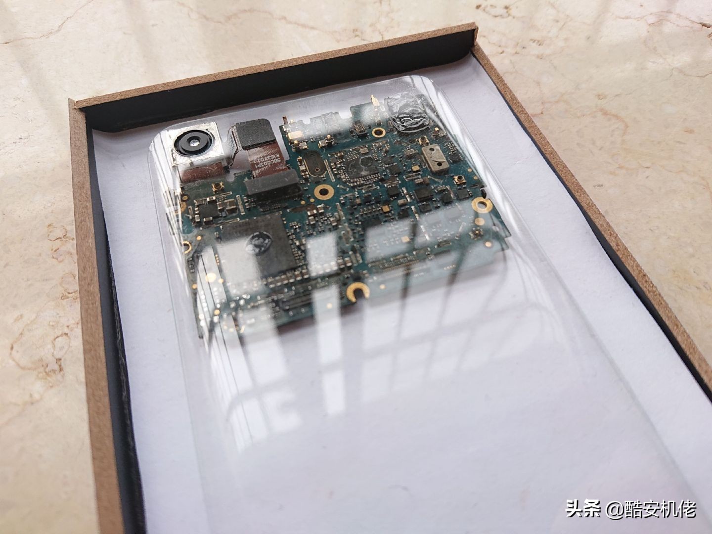 全键盘黑莓keyone,全键盘黑莓奢华