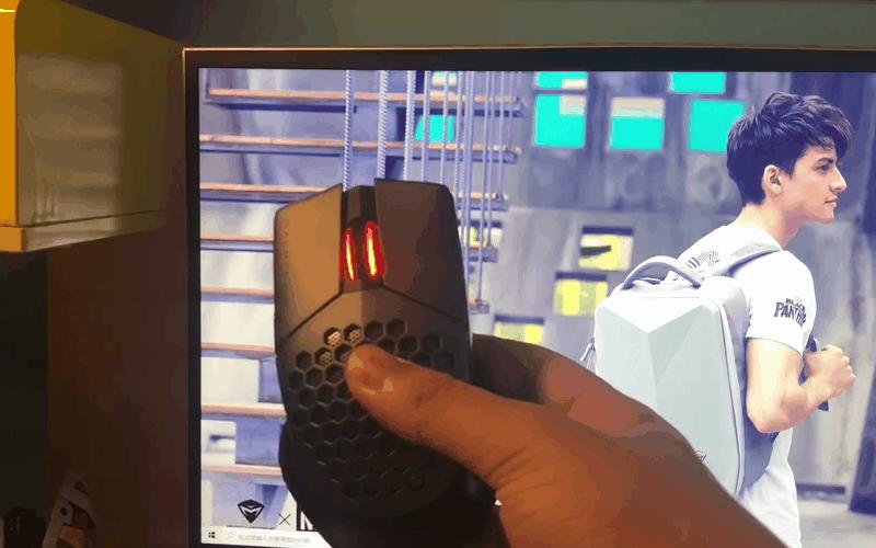 机械师m7双模和m8双模选哪个,机械师m8畅玩版鼠标