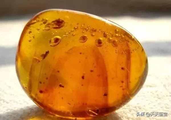 蜜蜡的鉴别方法和讲解,蜜蜡鉴别的方法和技巧