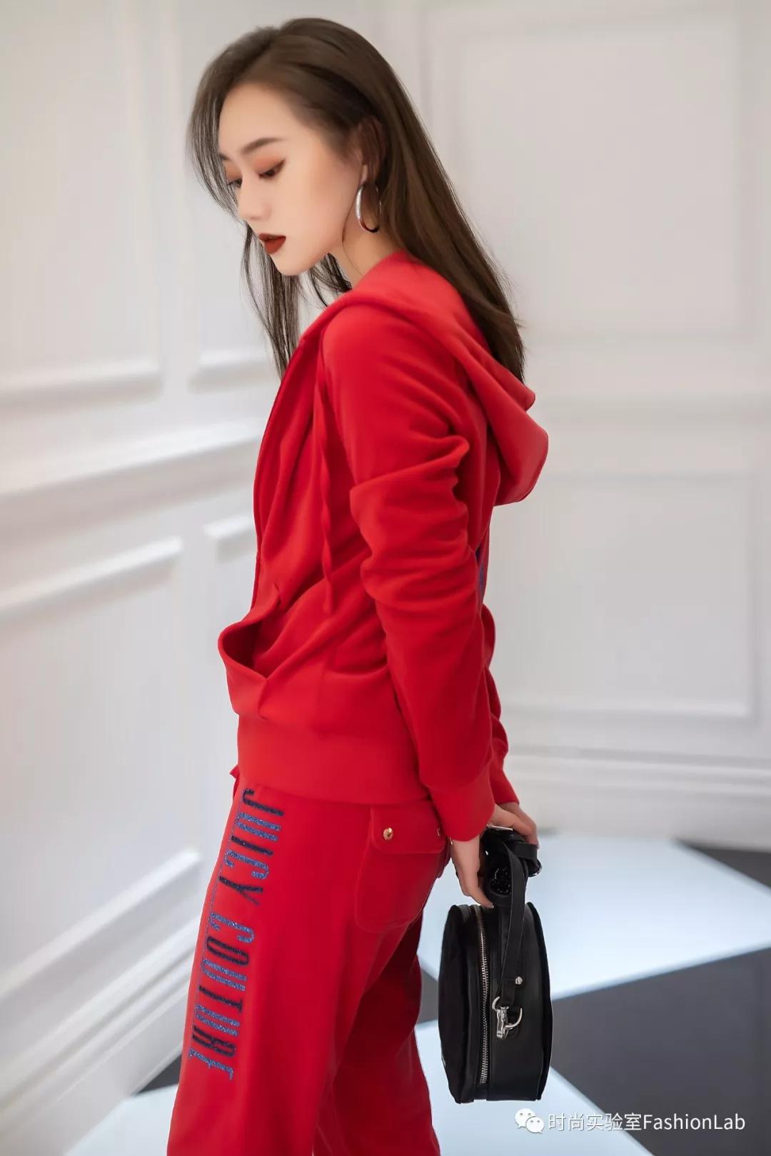 送对年终礼物是当代青年的社交核*器武**