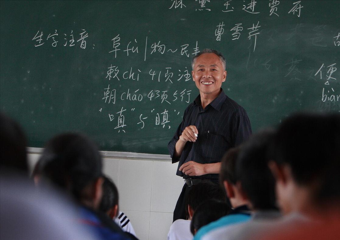 哪些省教师职称按教龄自然晋升,关于教师中级职称评定的最新规定